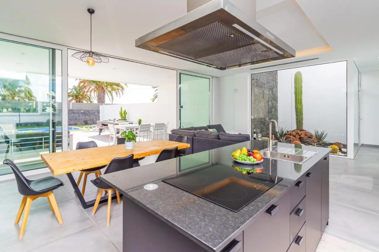 Villa Wave 2 By Villa Plus Playa Blanca  Spanien